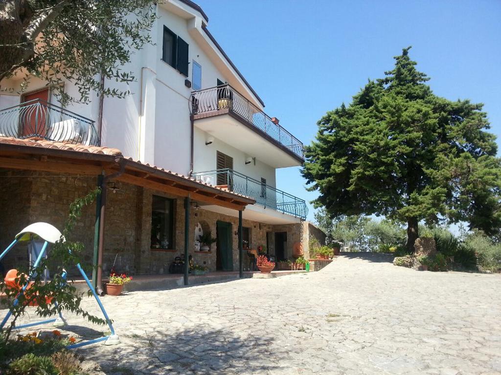 Bed & Breakfast Villa Flora Eredita Kültér fotó
