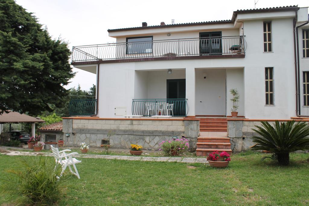 Bed & Breakfast Villa Flora Eredita Kültér fotó